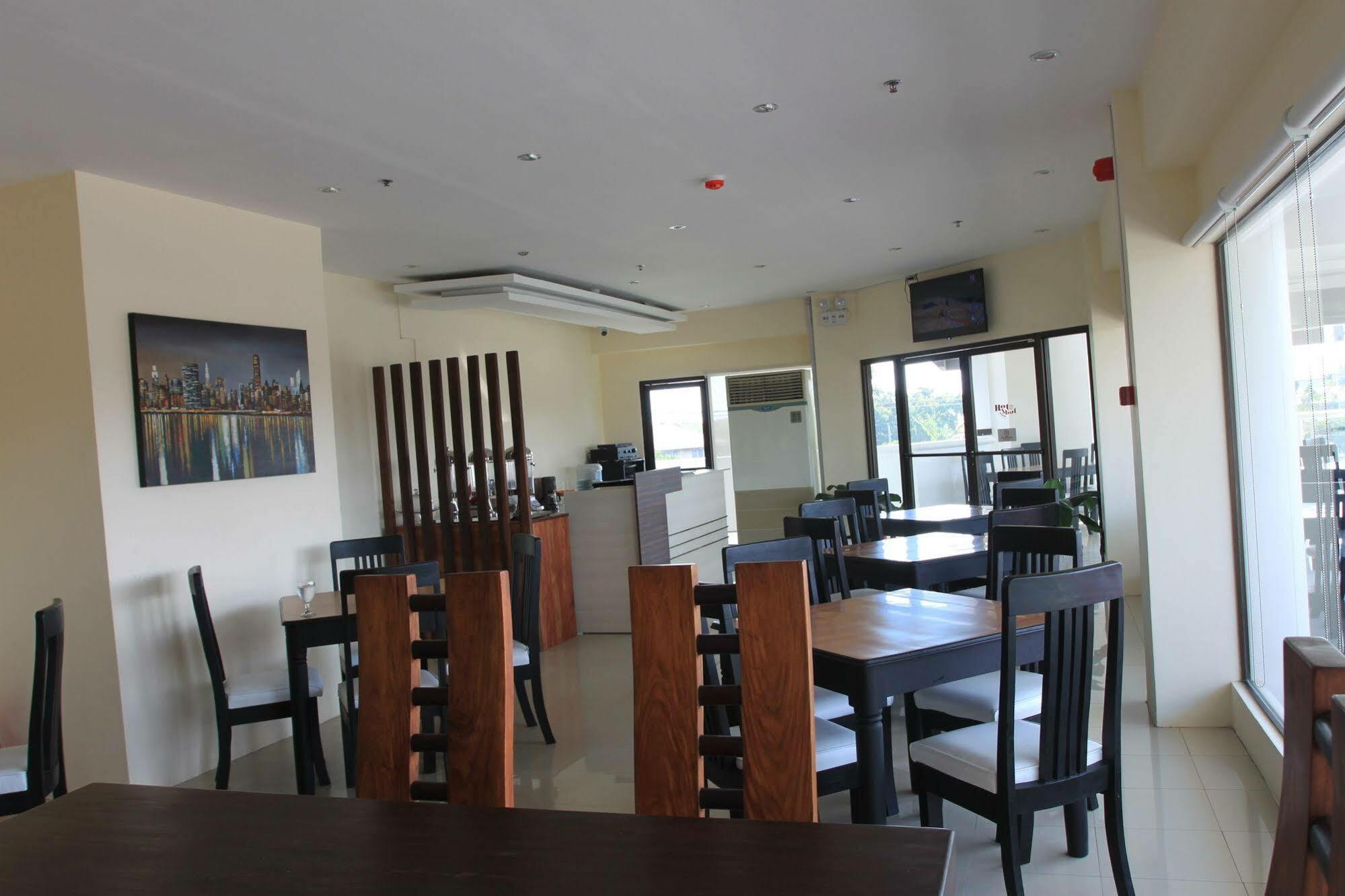Sumo Asia Hotels - Davao City Exteriör bild