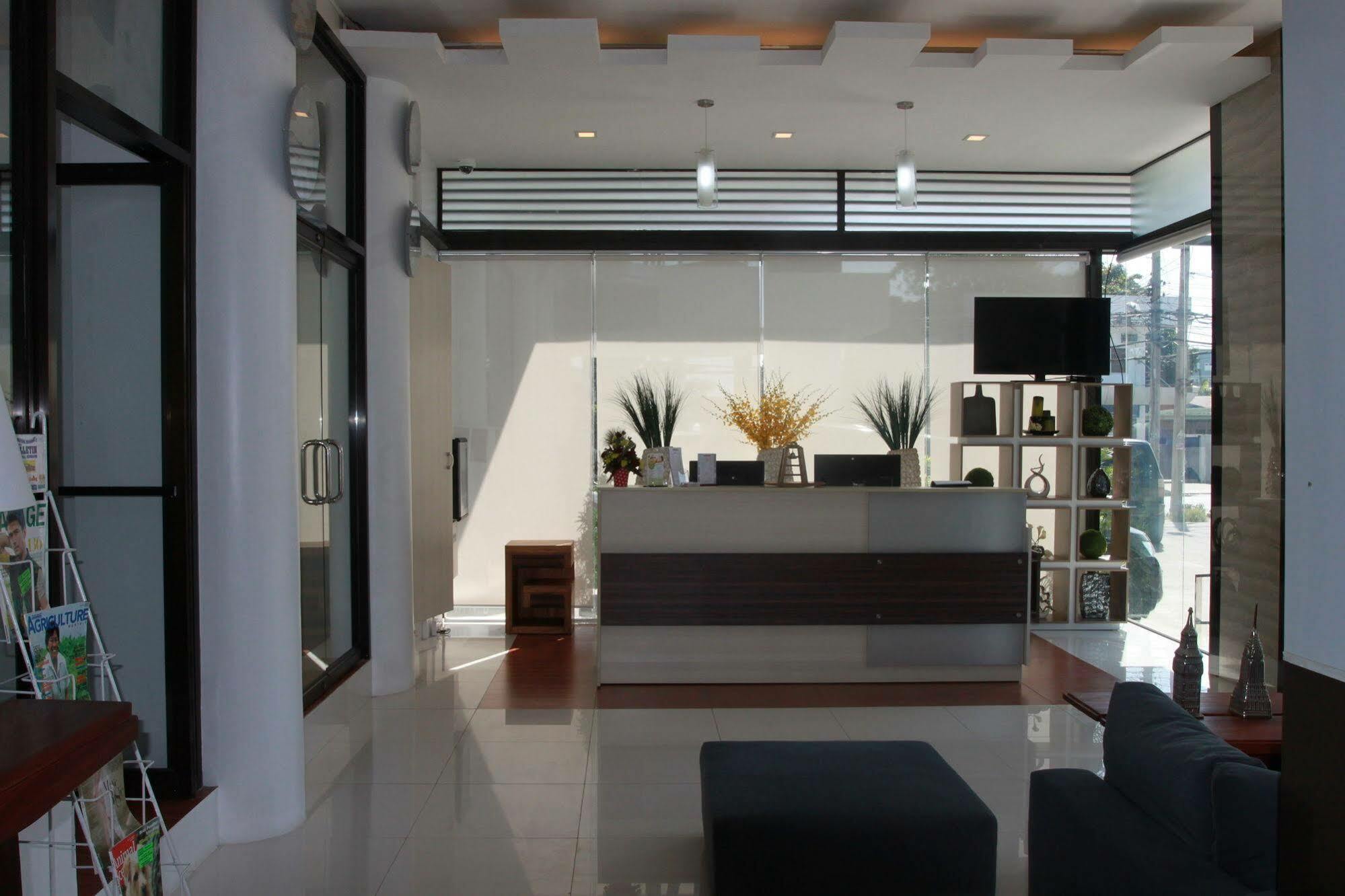 Sumo Asia Hotels - Davao City Exteriör bild